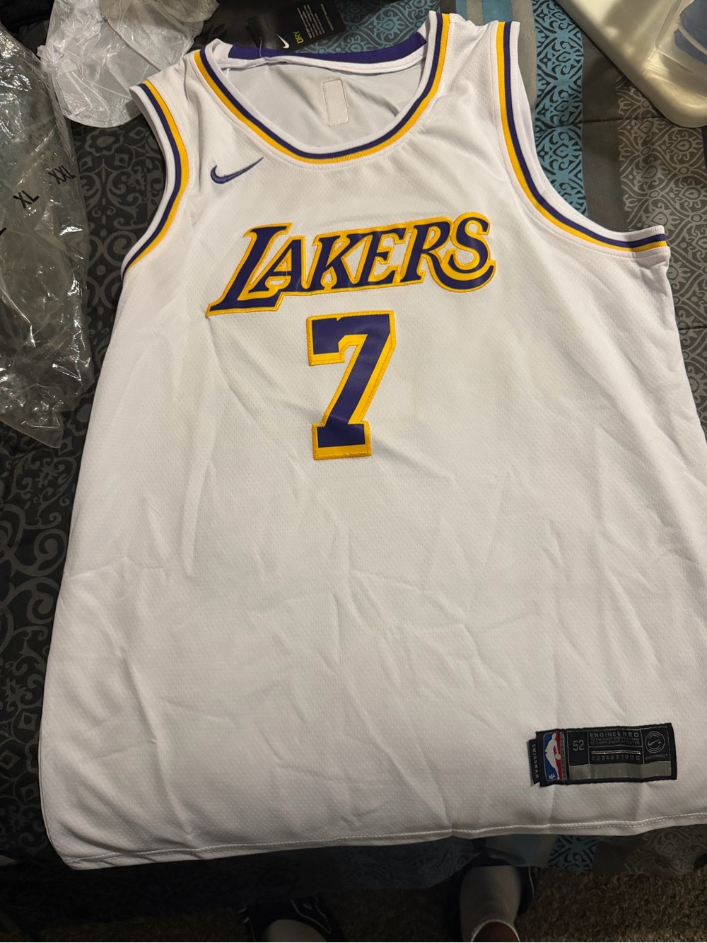 Nike White Lakers Carmelo Anthony jersey